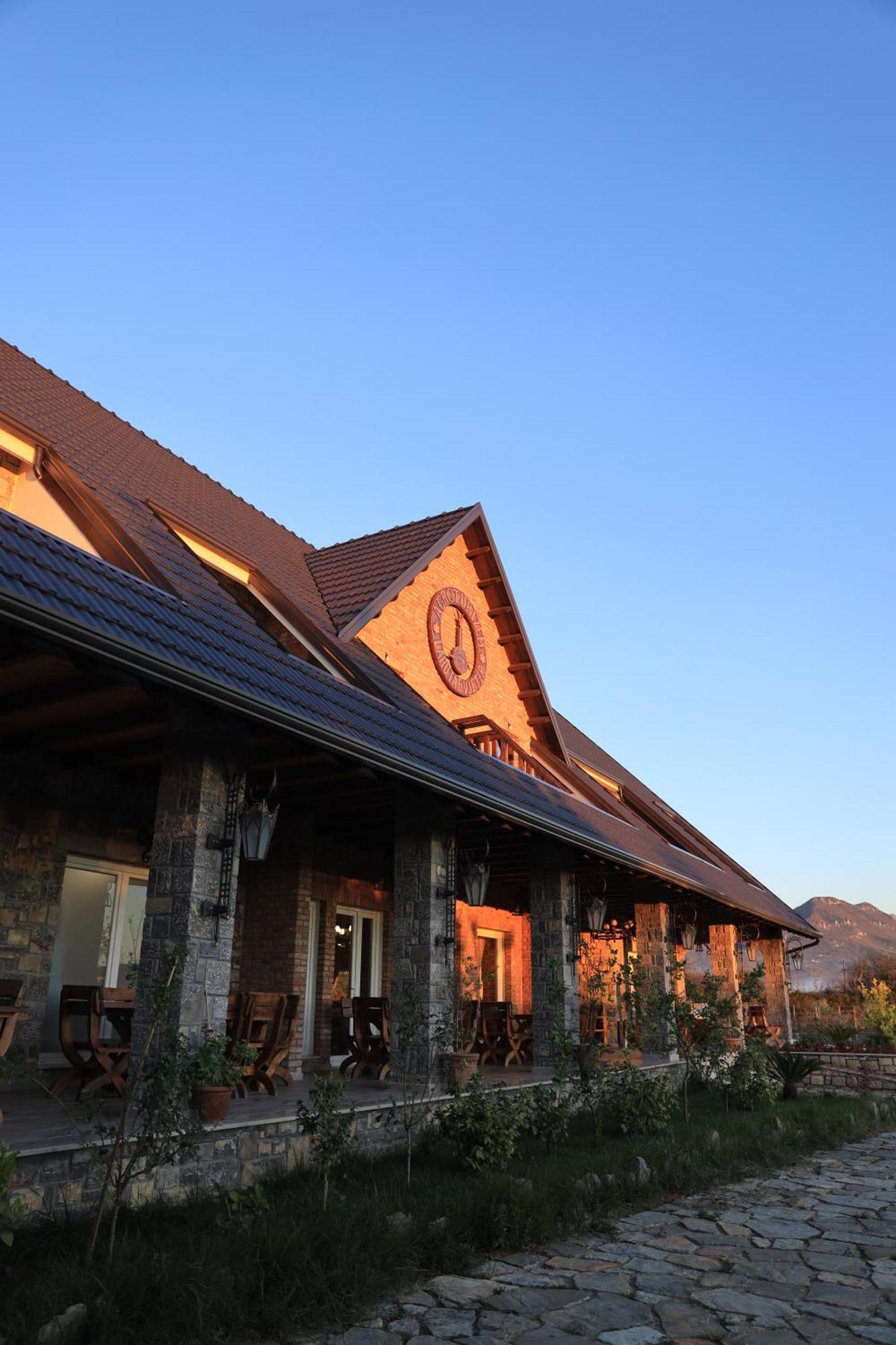 Hotell Lahuta E Vjeter Agroturizem 3*