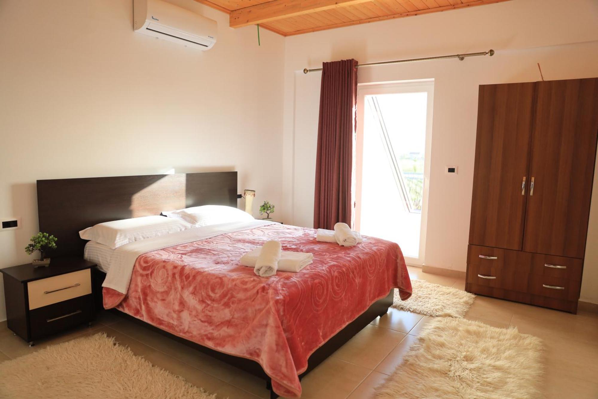 Hotell Lahuta E Vjeter Agroturizem