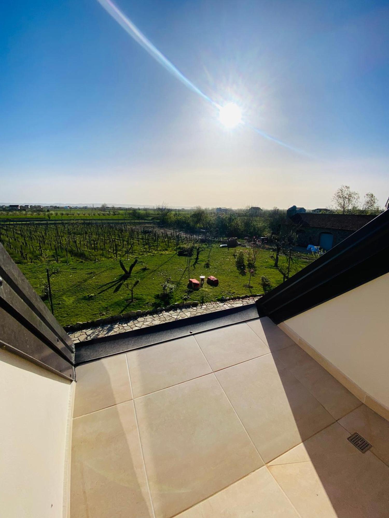 Lahuta E Vjeter Agroturizem Hotell 3*