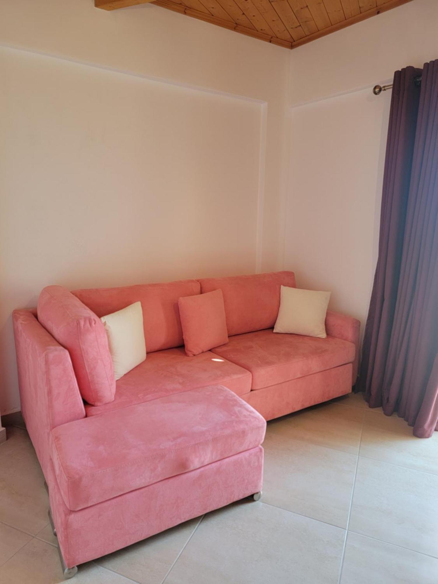 Lahuta E Vjeter Agroturizem Hotell 3*