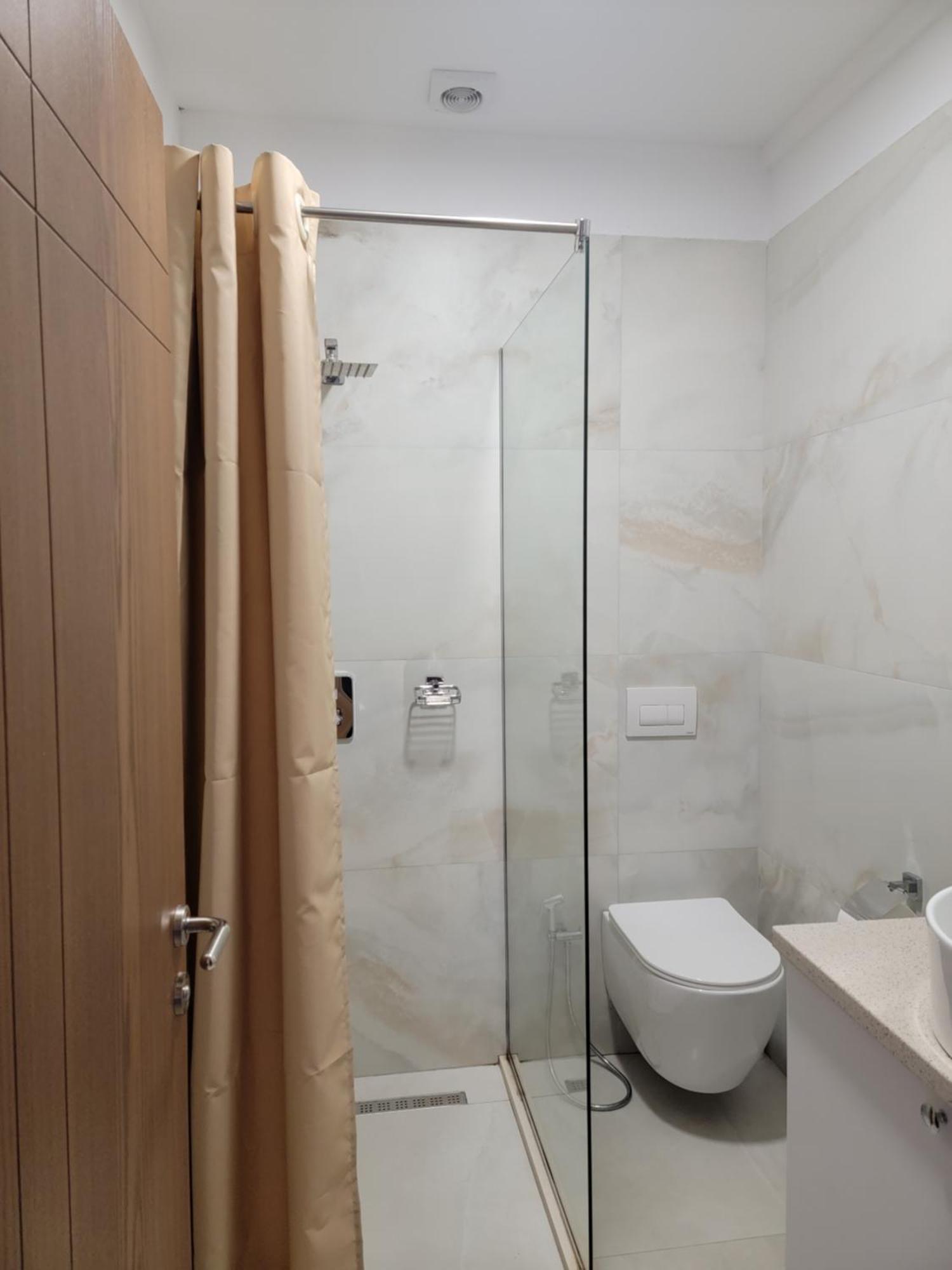 Hotell Lahuta E Vjeter Agroturizem